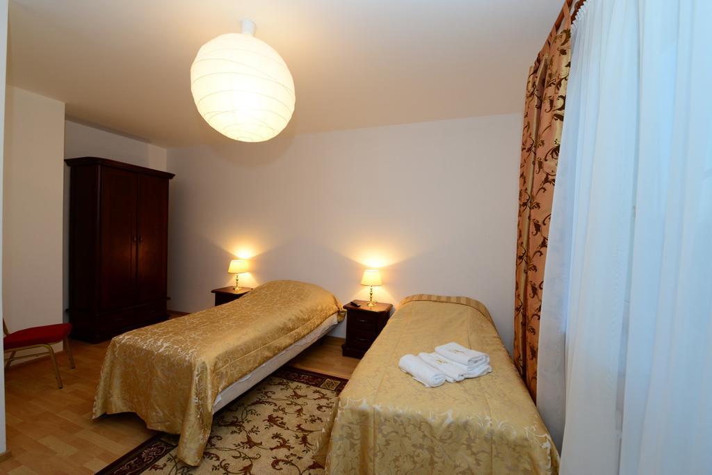 B&B Airport Modlin Nowy Dwór Mazowiecki Kamer foto