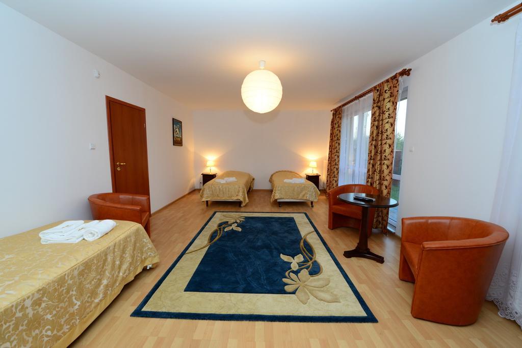 B&B Airport Modlin Nowy Dwór Mazowiecki Kamer foto
